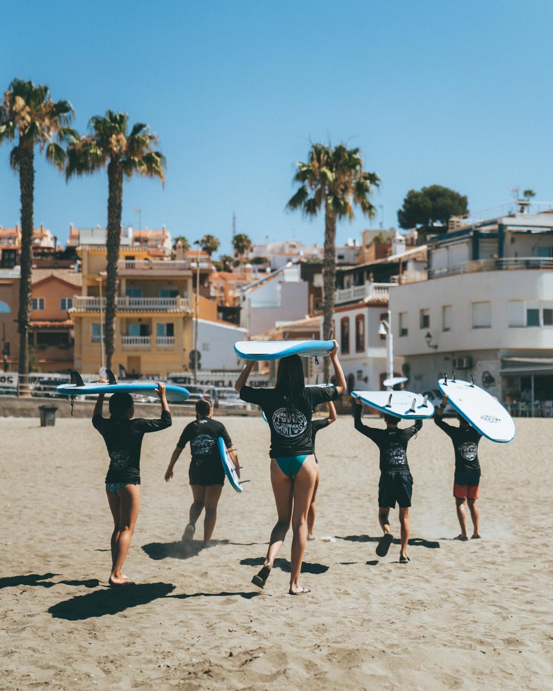 Campamento-de-surf-verano-2025-3