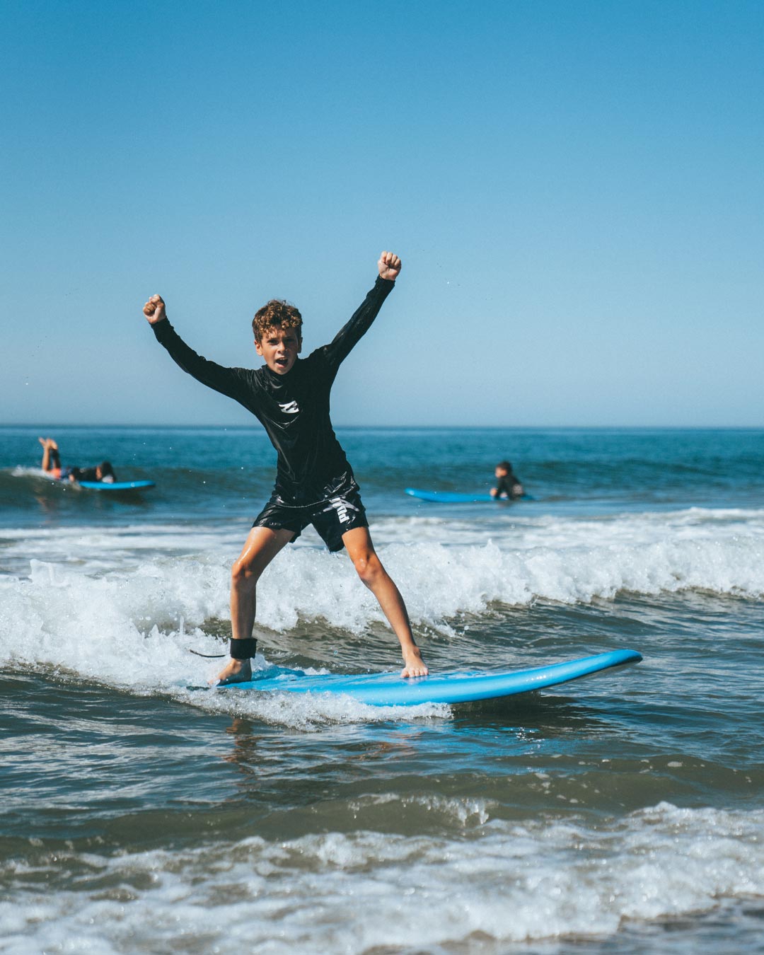 Campamento-de-surf-verano-2025-5